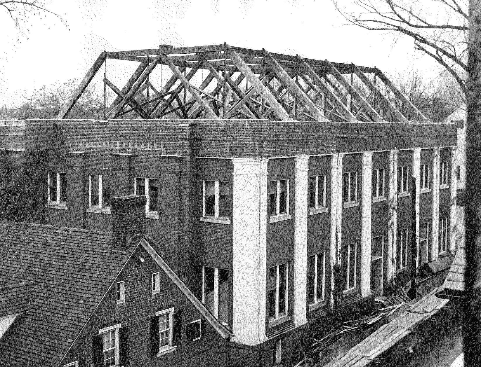 1965, Memorial Hall